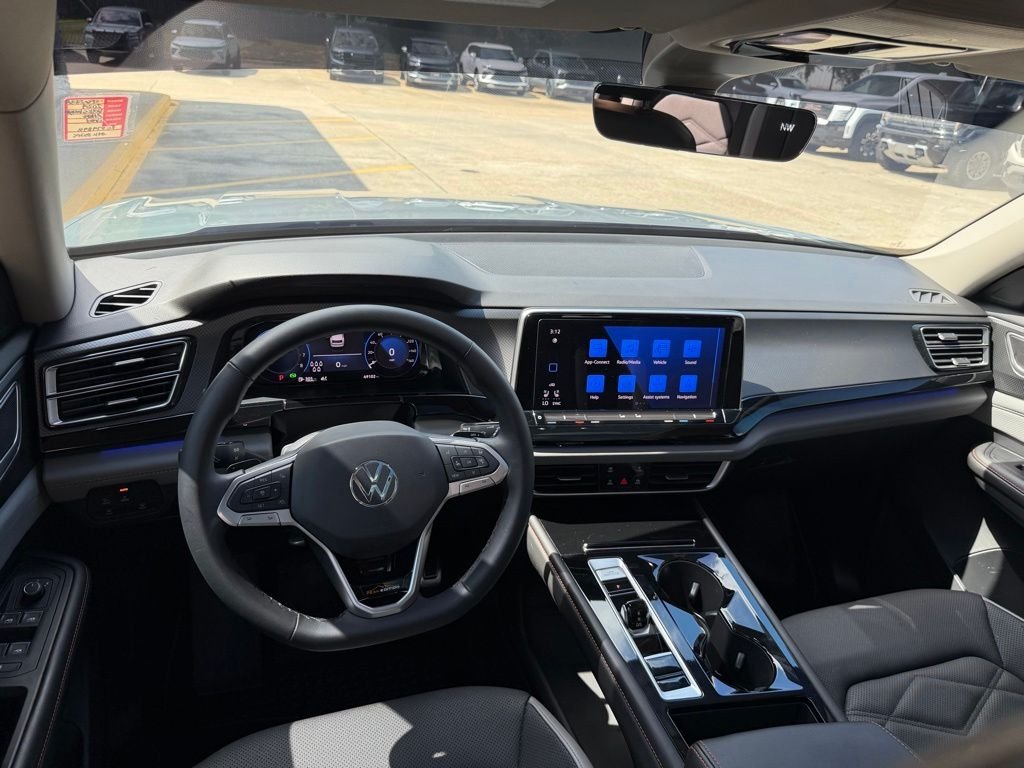 Used 2024 Gray Volkswagen 2.0T Peak Edition SE w/Technology image 13