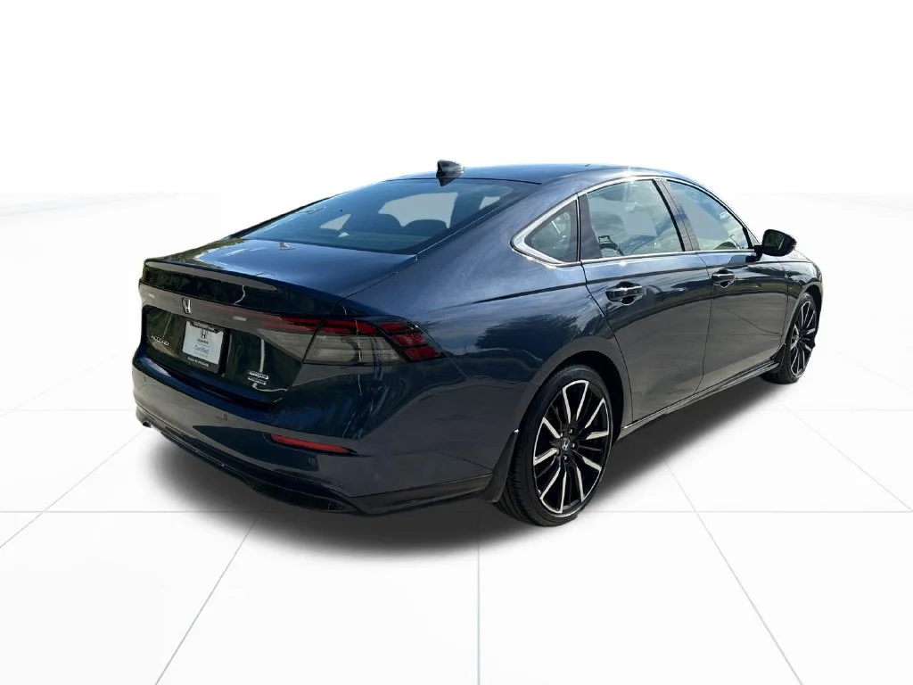 Certified Used 2023 Canyon River Blue Metallic Honda Touring image 9