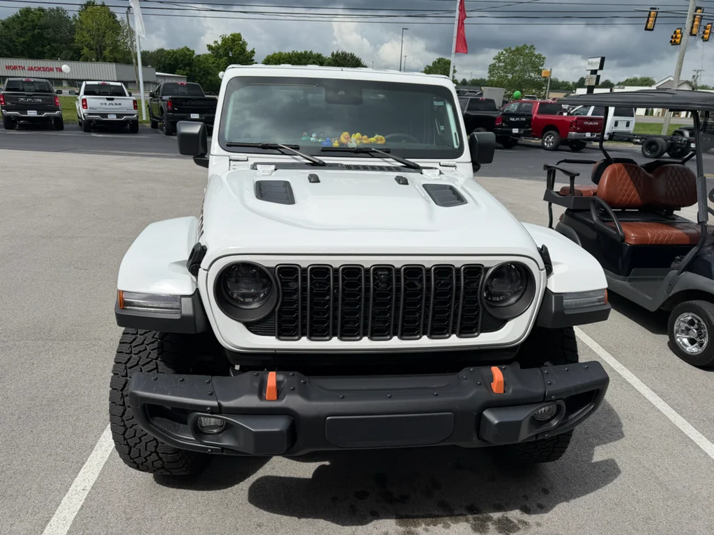 Used 2024 White Jeep Rubicon X image 9