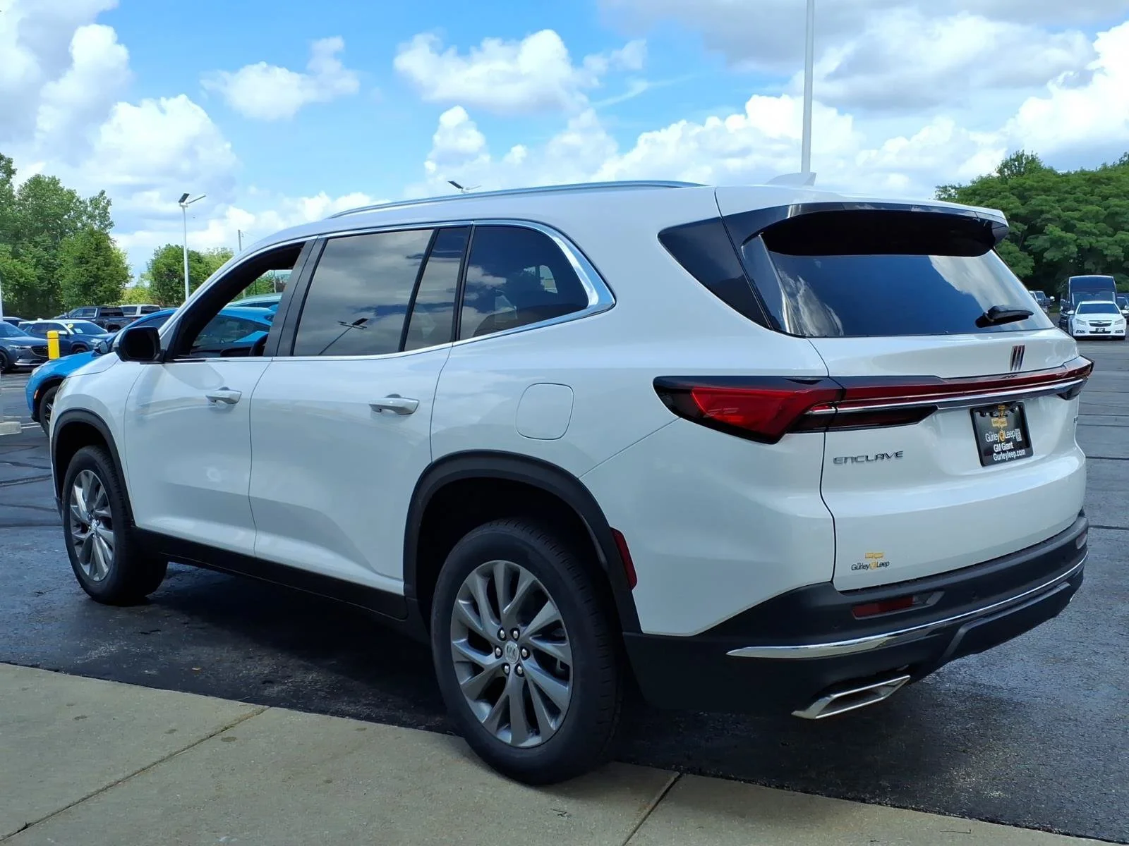 2026 Buick Enclave Preferred - Photo 8