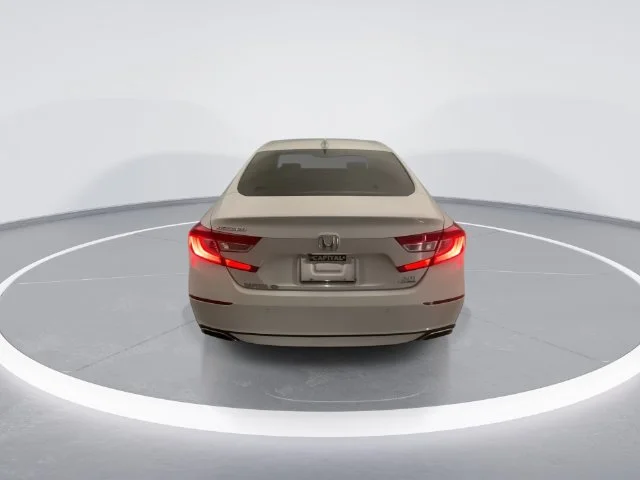 Used 2019 White Honda Touring 2.0T image 5