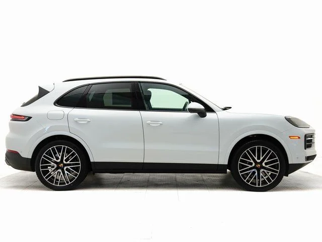 Certified Used 2025  Porsche  image 31
