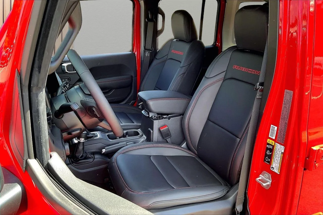 New 2026 Firecracker Red Clear-Coat Exterior Paint Jeep Rubicon X image 17
