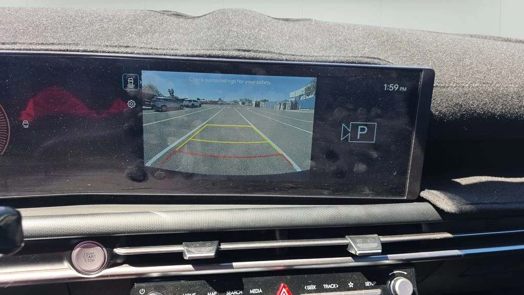 Used 2025 Gray Hyundai SEL image 23