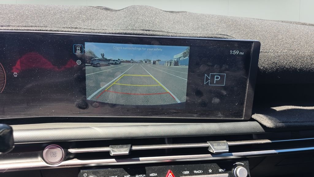 Used 2025 Gray Hyundai SEL image 23