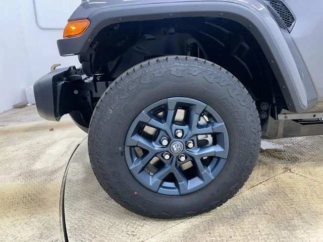 New 2026 Granite Crystal Metallic Clear-Coat Exterior Paint Jeep 85th Anniversary Edition image 20