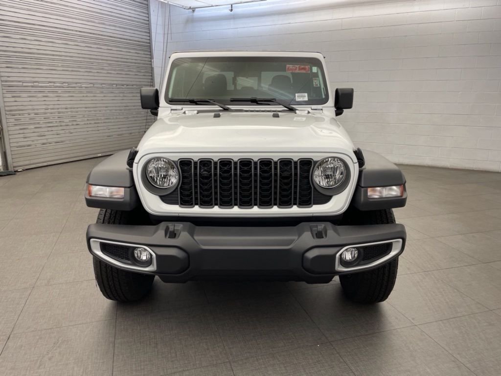 New 2026 Bright White Clear-Coat Exterior Paint Jeep Sport image 6