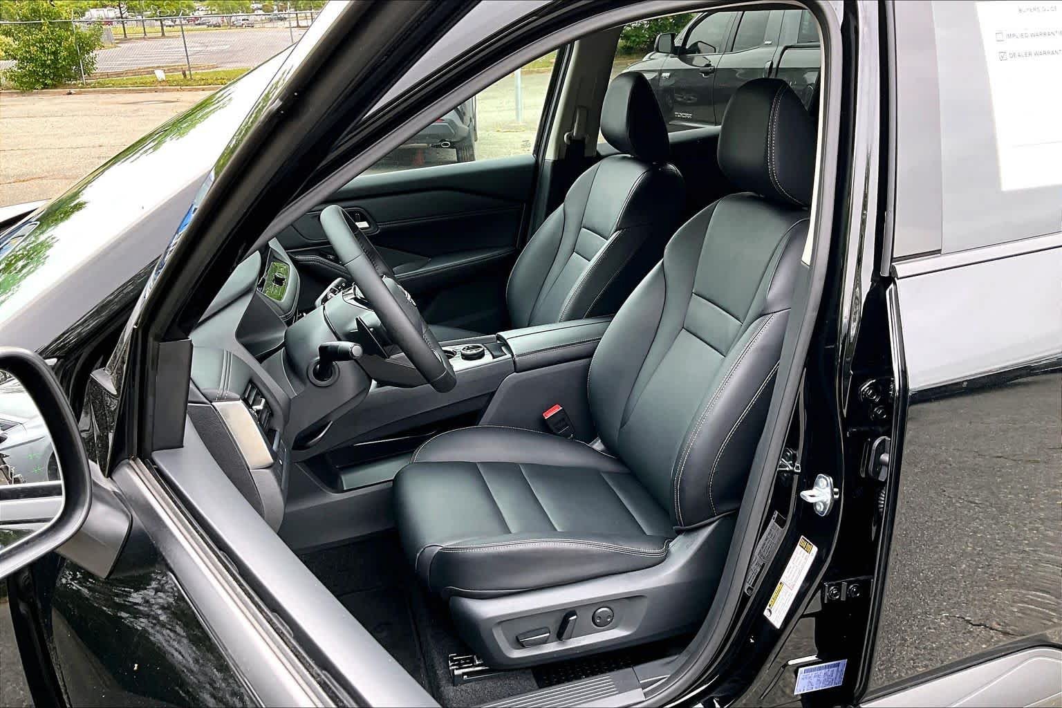 Used 2026 Super Black Nissan SL image 8