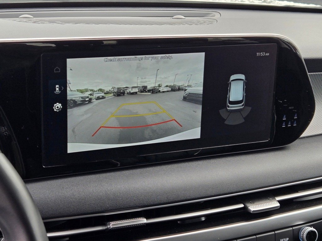 Used 2025 White Hyundai SEL image 28