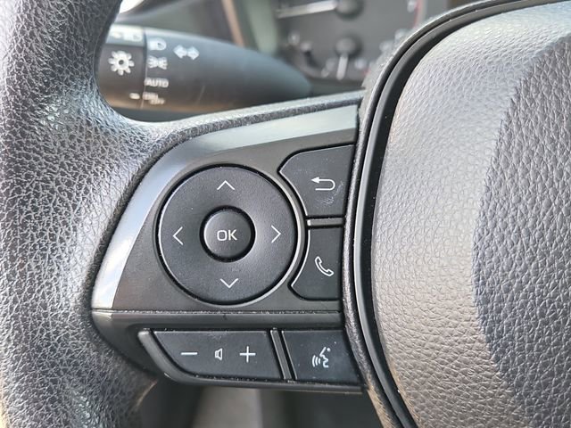 Used 2023  Toyota LE image 19