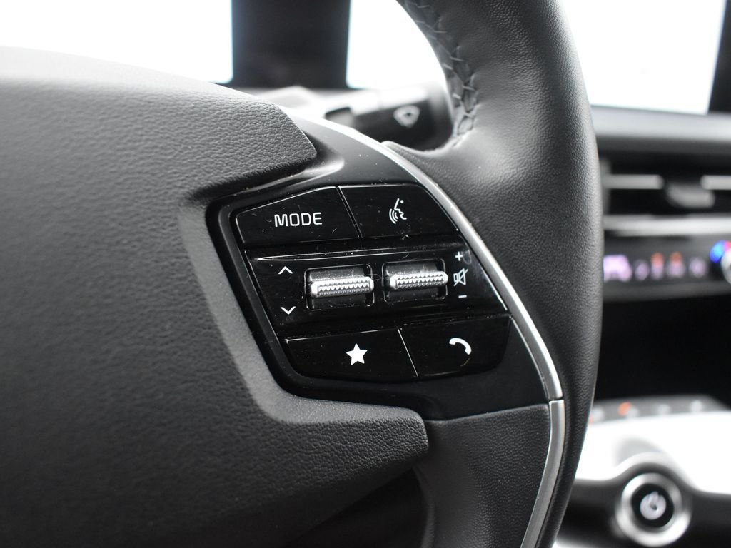 2022 KIA EV6 - Image 16