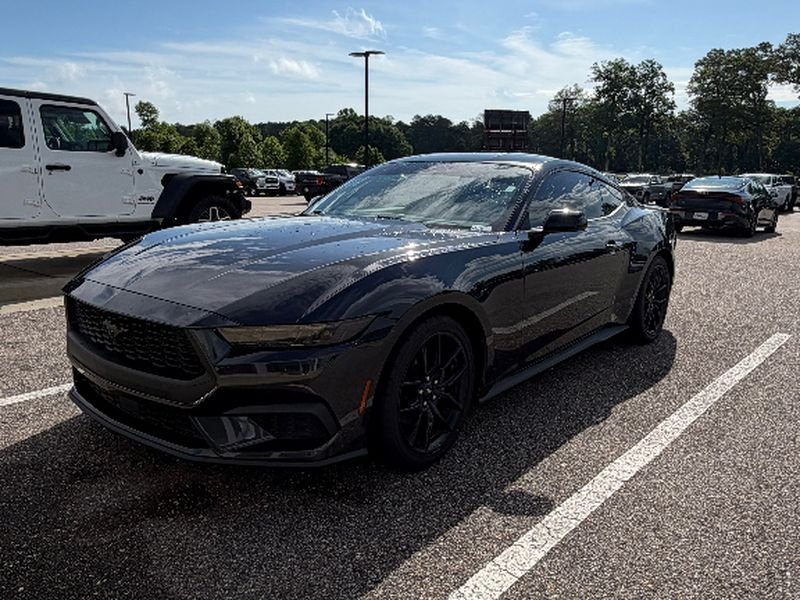 2024 Ford Mustang EcoBoost Fastback's photo
