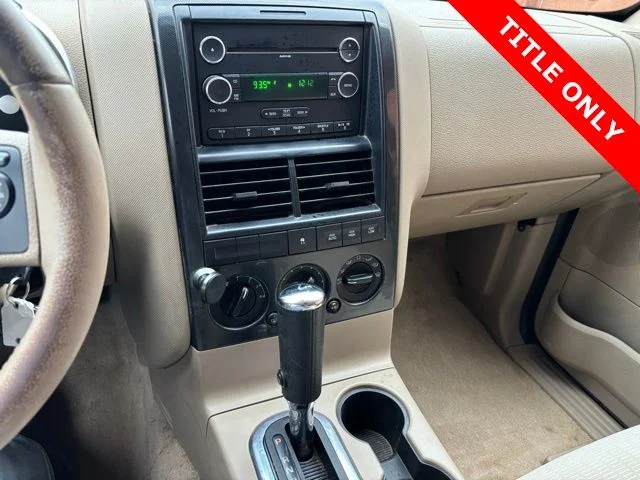 2009 Ford Explorer XLT - Photo 12