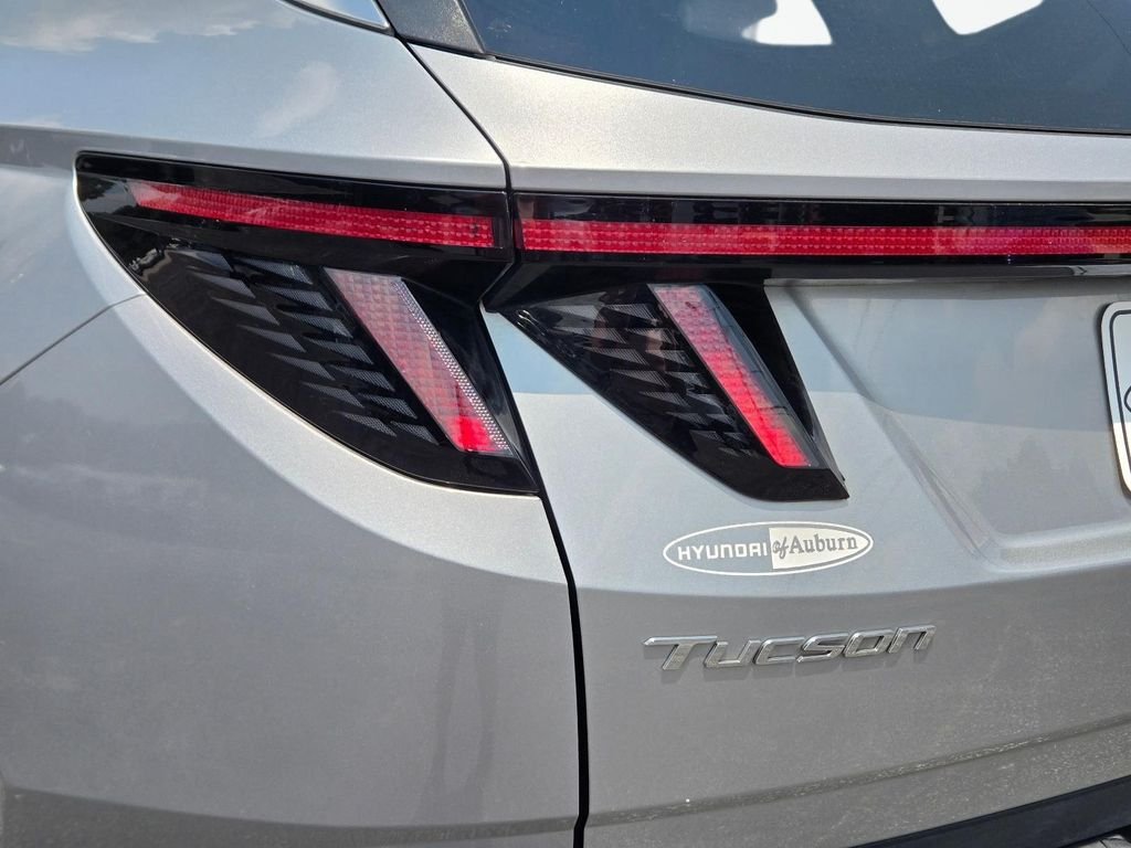 Used 2024 Silver Hyundai SEL image 7