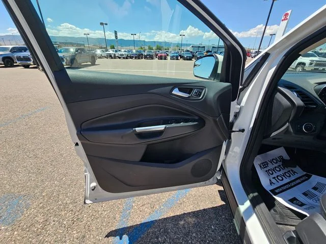 Used 2018 White Platinum Clearcoat Metallic Ford Titanium image 17