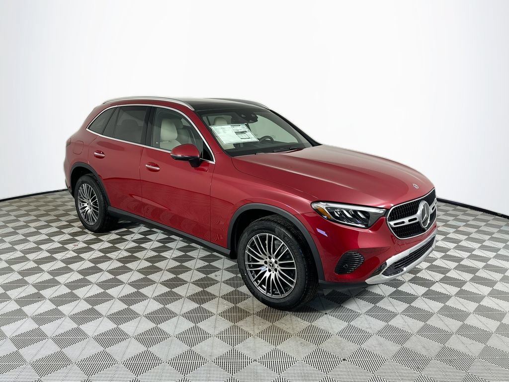 New 2026 MANUFAKTUR Patagonia Red Metallic Mercedes-Benz GLC 300 image 35
