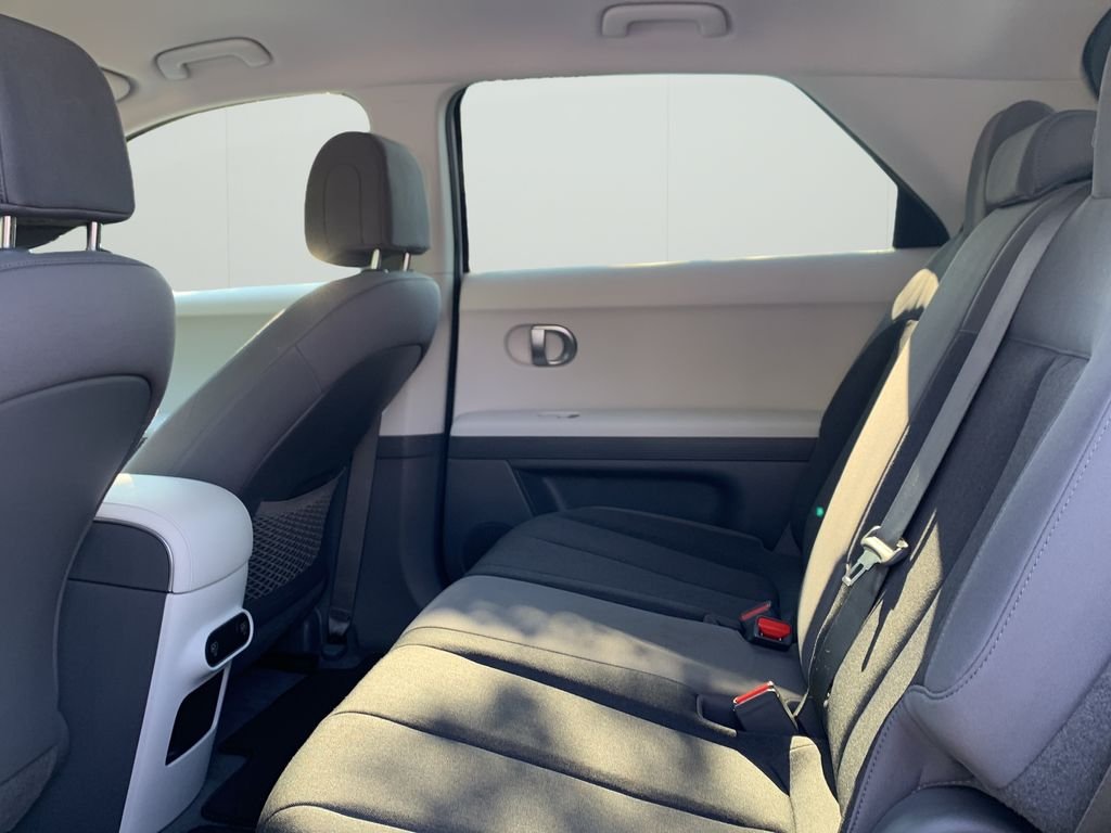 2024 Hyundai IONIQ 5 SE - Photo 15