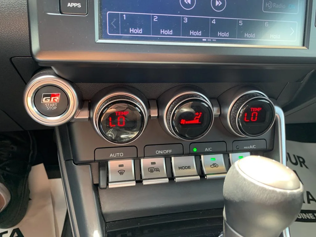 Used 2023  Toyota Base image 18