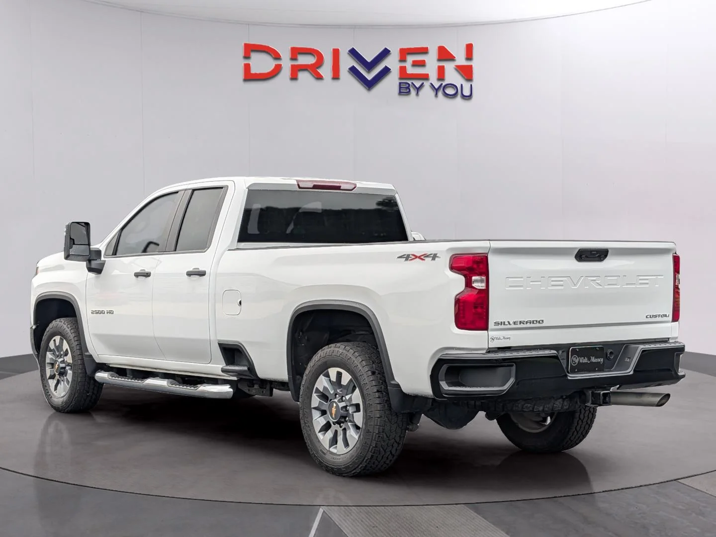 Used 2023 Summit White Chevrolet Custom image 3