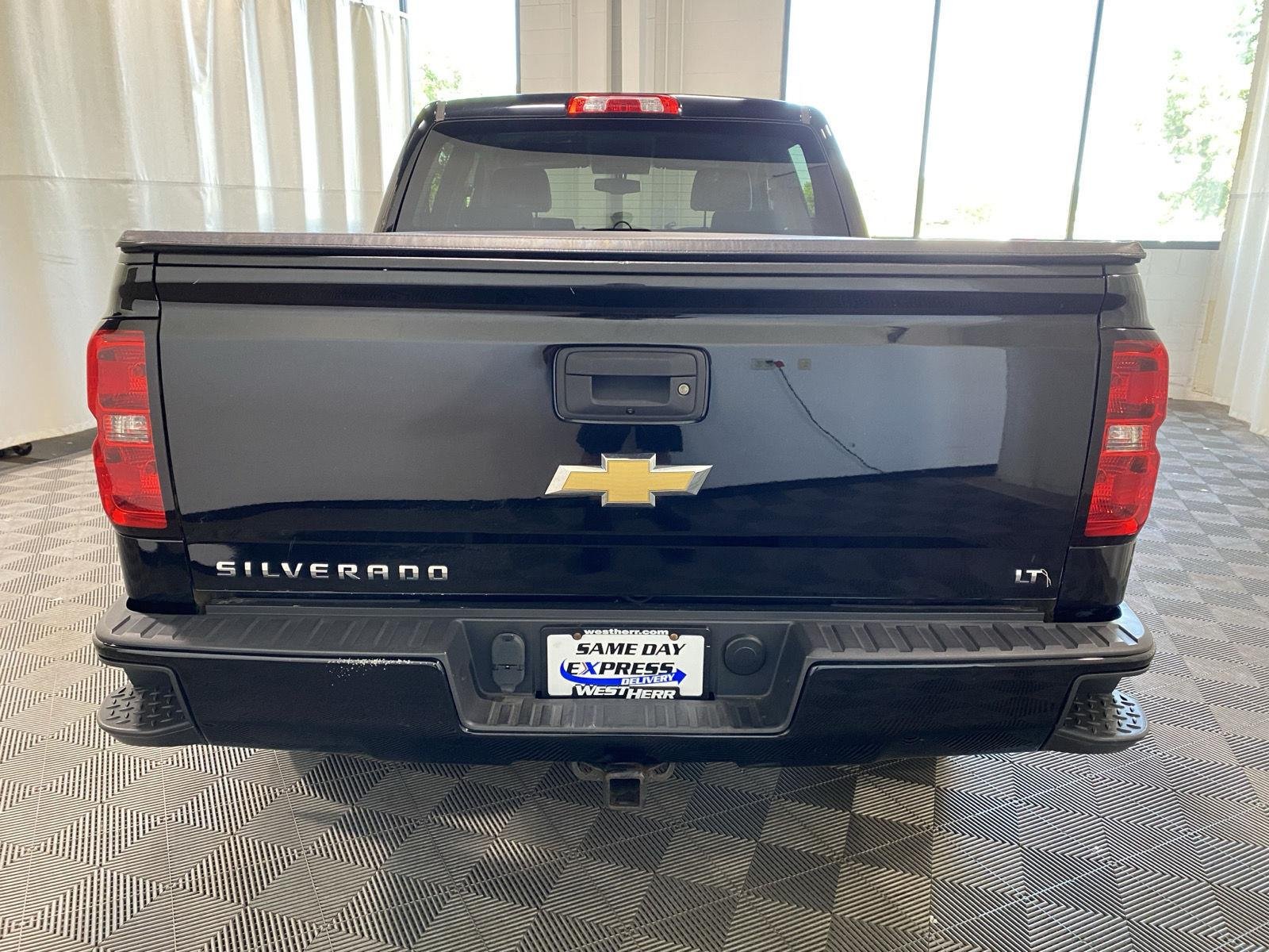 Used 2018 Black Chevrolet LT image 12