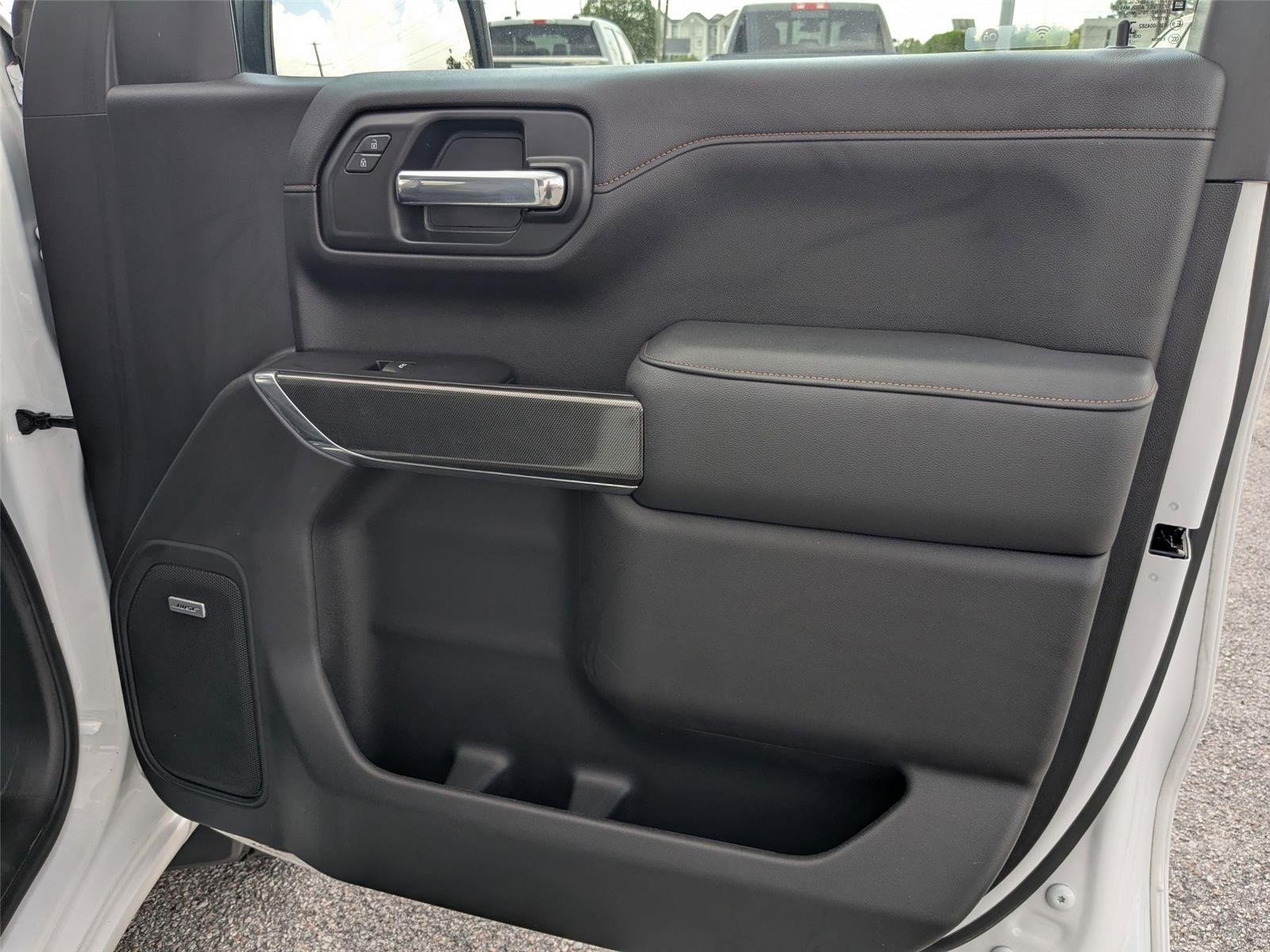 Used 2021 Summit White GMC AT4 image 31