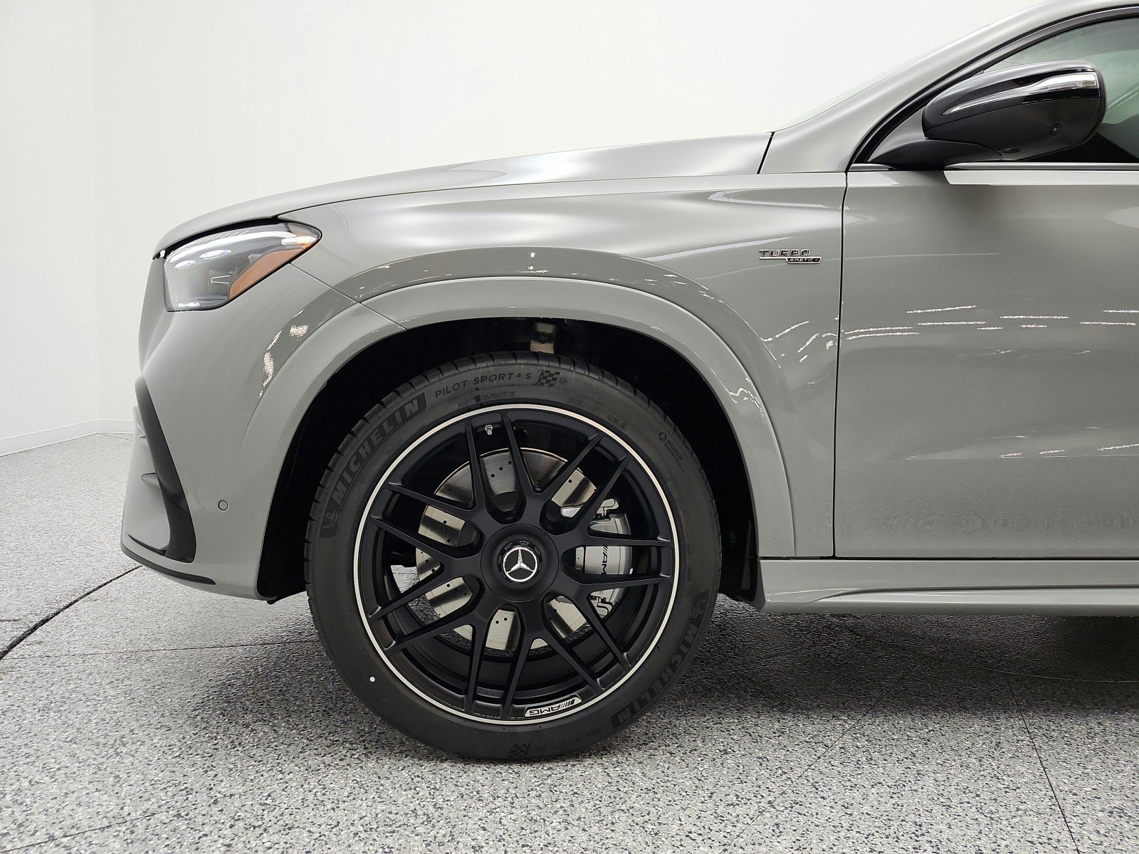 New 2026 MANUFAKTUR Alpine Grey Mercedes-Benz AMG® GLE 53 4MATIC+ Coupe image 15