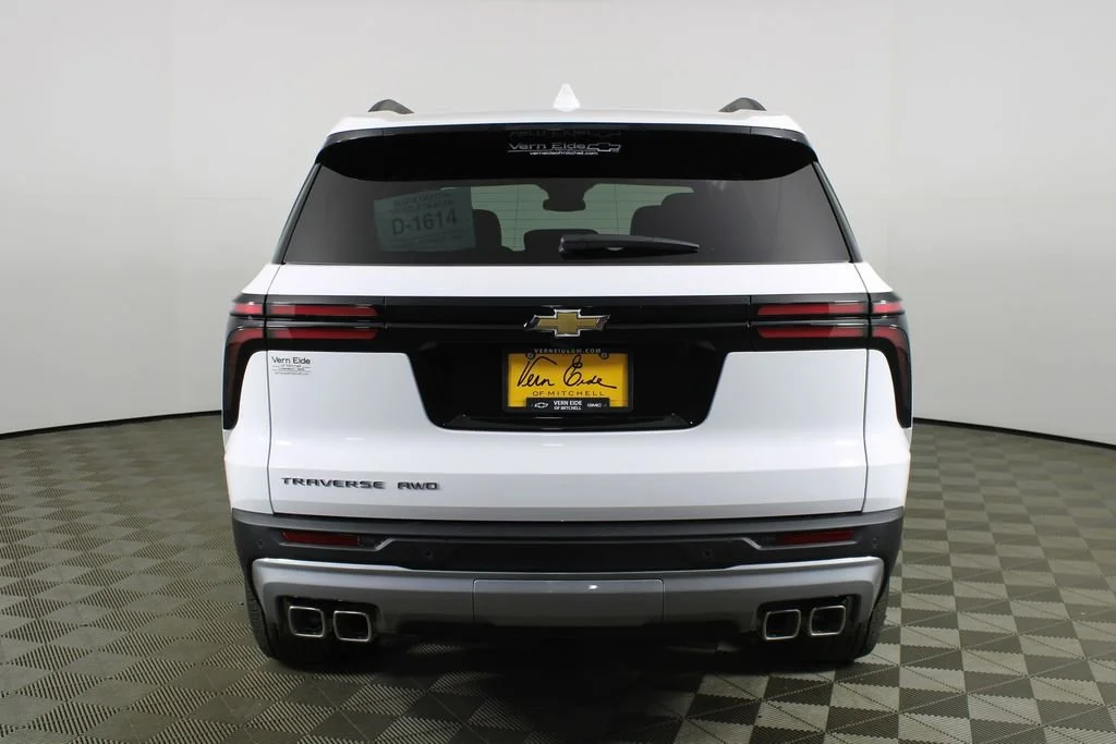 New 2026 Summit White Chevrolet LT image 6