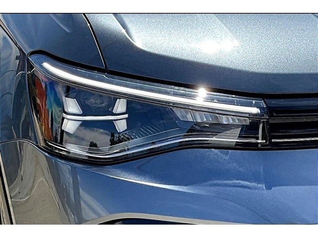 New 2026 Platinum Gray Metallic Volkswagen 1.5T S image 30