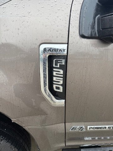 Used 2018 Gray Ford LARIAT image 11