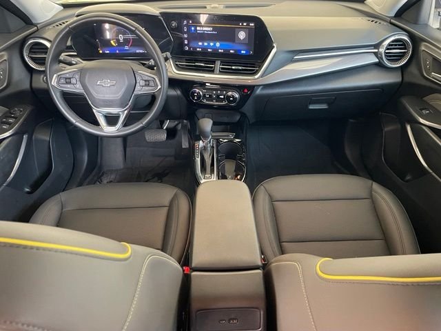 Used 2025 Yellow Chevrolet ACTIV image 11
