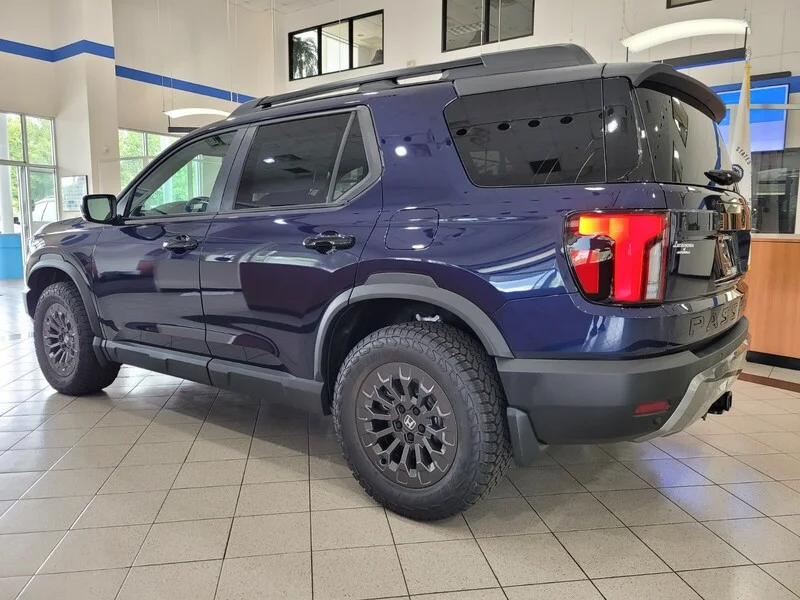 New 2026 Obsidian Blue Pearl Honda TRAILSPORT AWD image 6