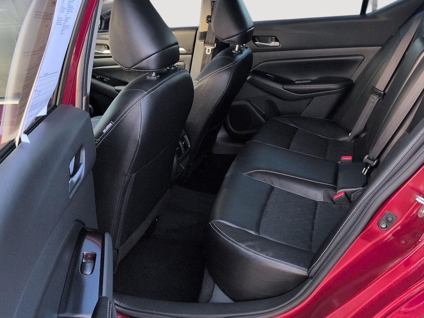 Used 2025 Scarlet Ember Nissan SL image 5