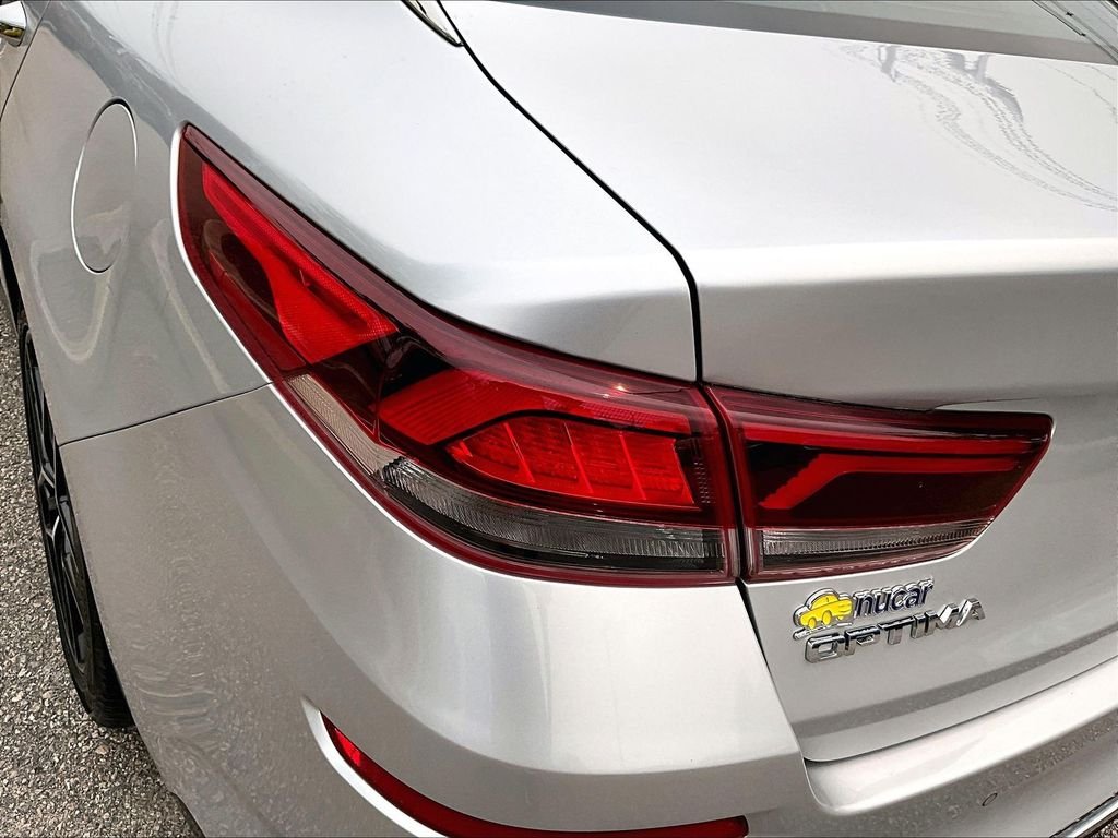 Used 2020 Silver Kia SE image 31