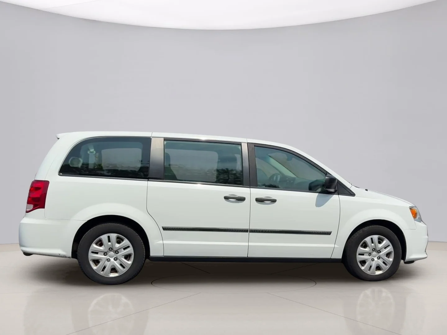 Used 2015 White Dodge SE image 6