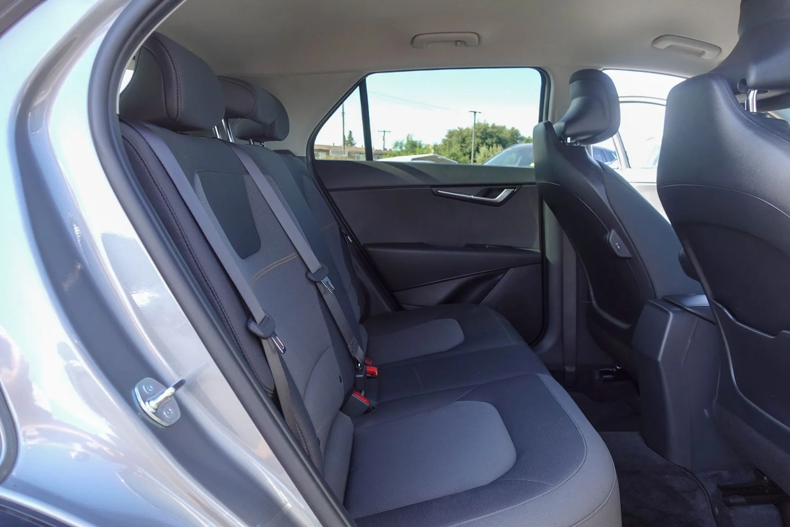 Used 2025 Steel Gray Kia LX image 14