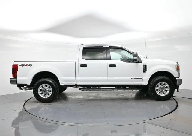 Used 2020 White Ford XL image 8
