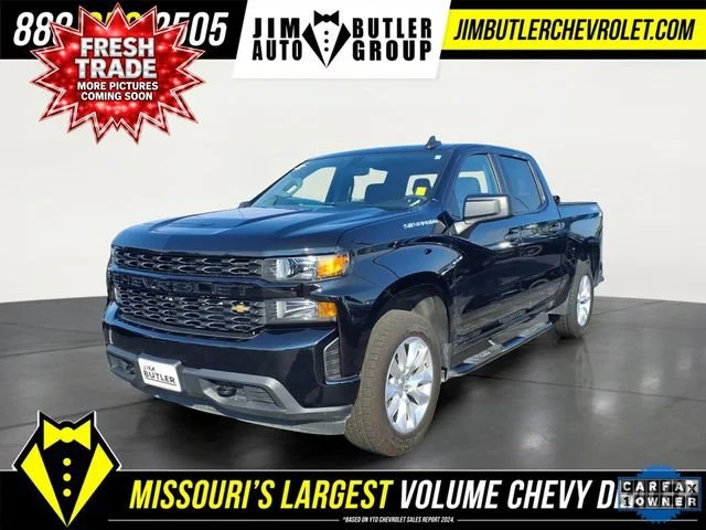 Used 2020 BLACK Chevrolet Custom image 1