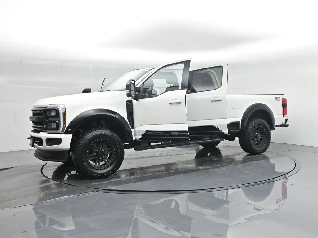 New 2026 Star White Metallic Tri-Coat Ford Lariat image 5