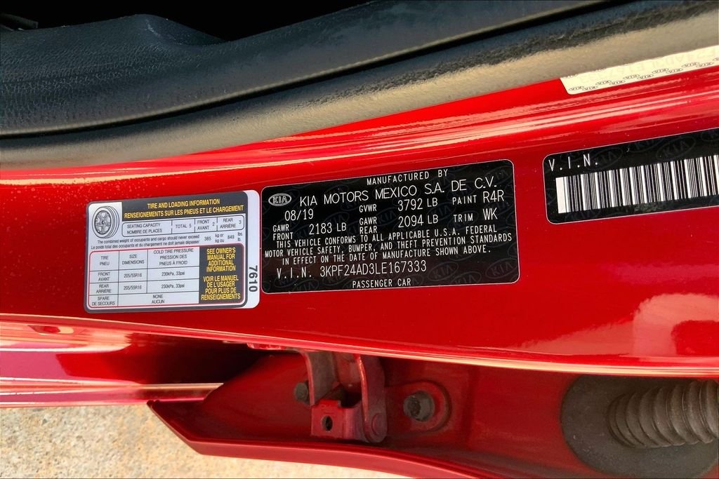 Used 2020 Currant Red Kia LXS image 32