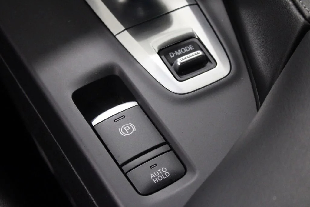 Certified Used 2025 Slate Gray INFINITI LUXE image 25
