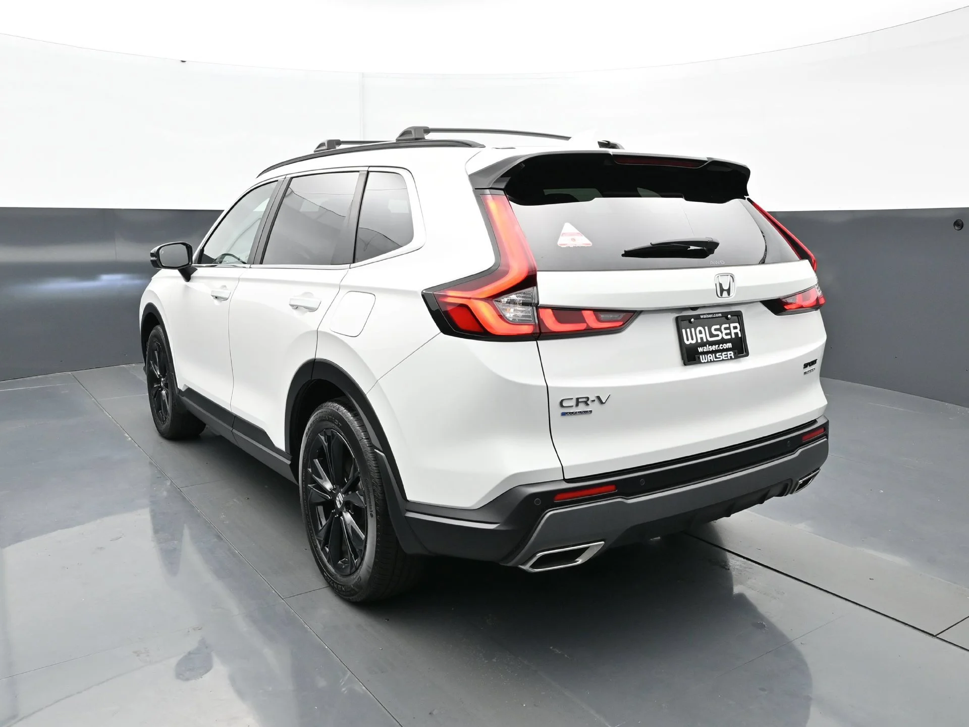 Used 2024  Honda 5D WAGON HYBRID SPORT TOURING AWD image 5
