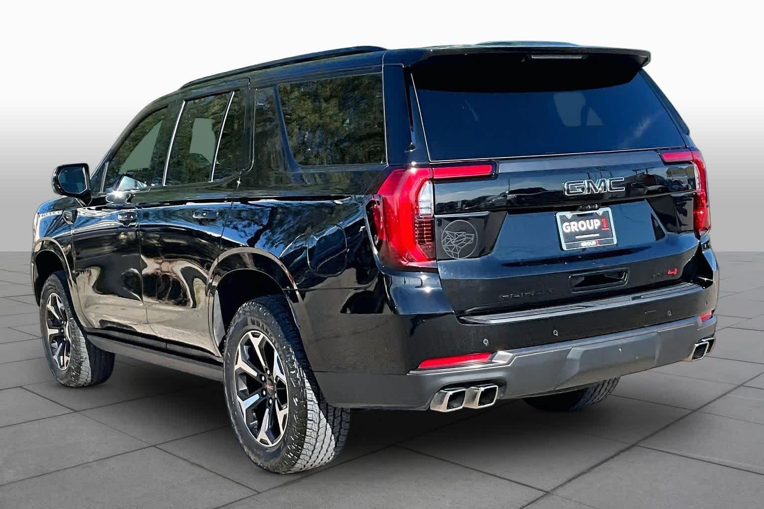 Used 2026 Onyx Black GMC AT4 Ultimate image 12