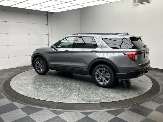 Used 2026 Carbonized Gray Metallic Ford Active with 200A Pkg image 2