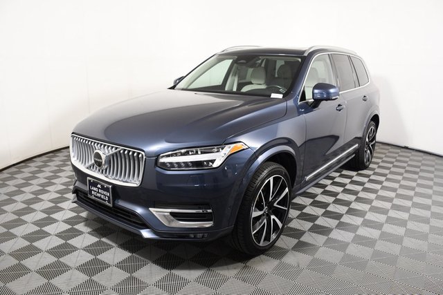 2023 Volvo XC90 B5 Plus