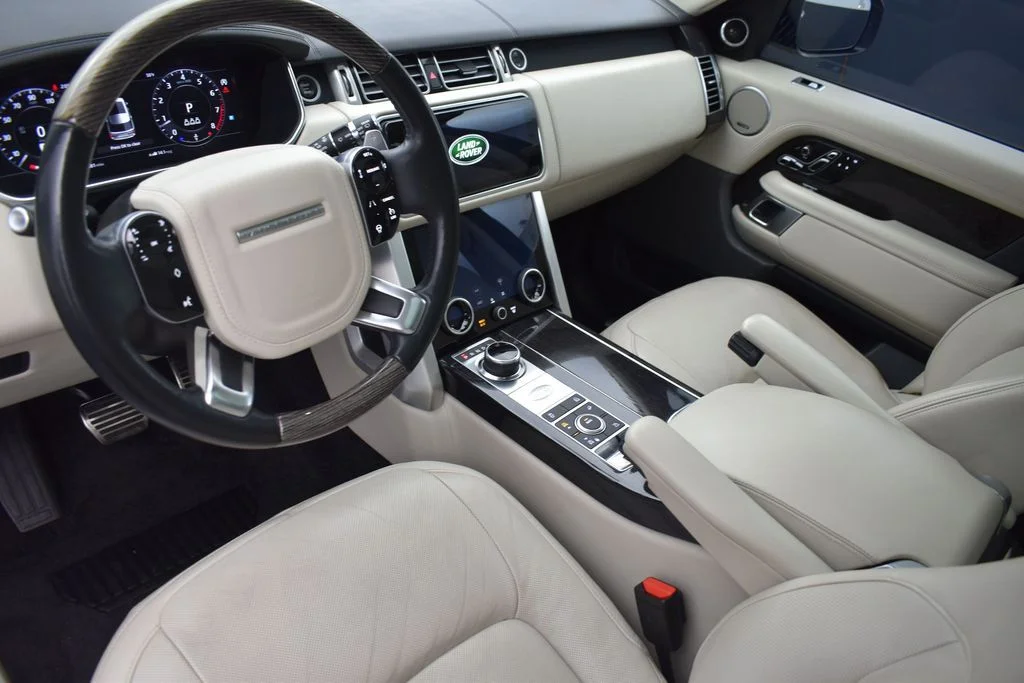 Used 2019 Silver Land Rover 5.0L V8 Supercharged Autobiography image 12