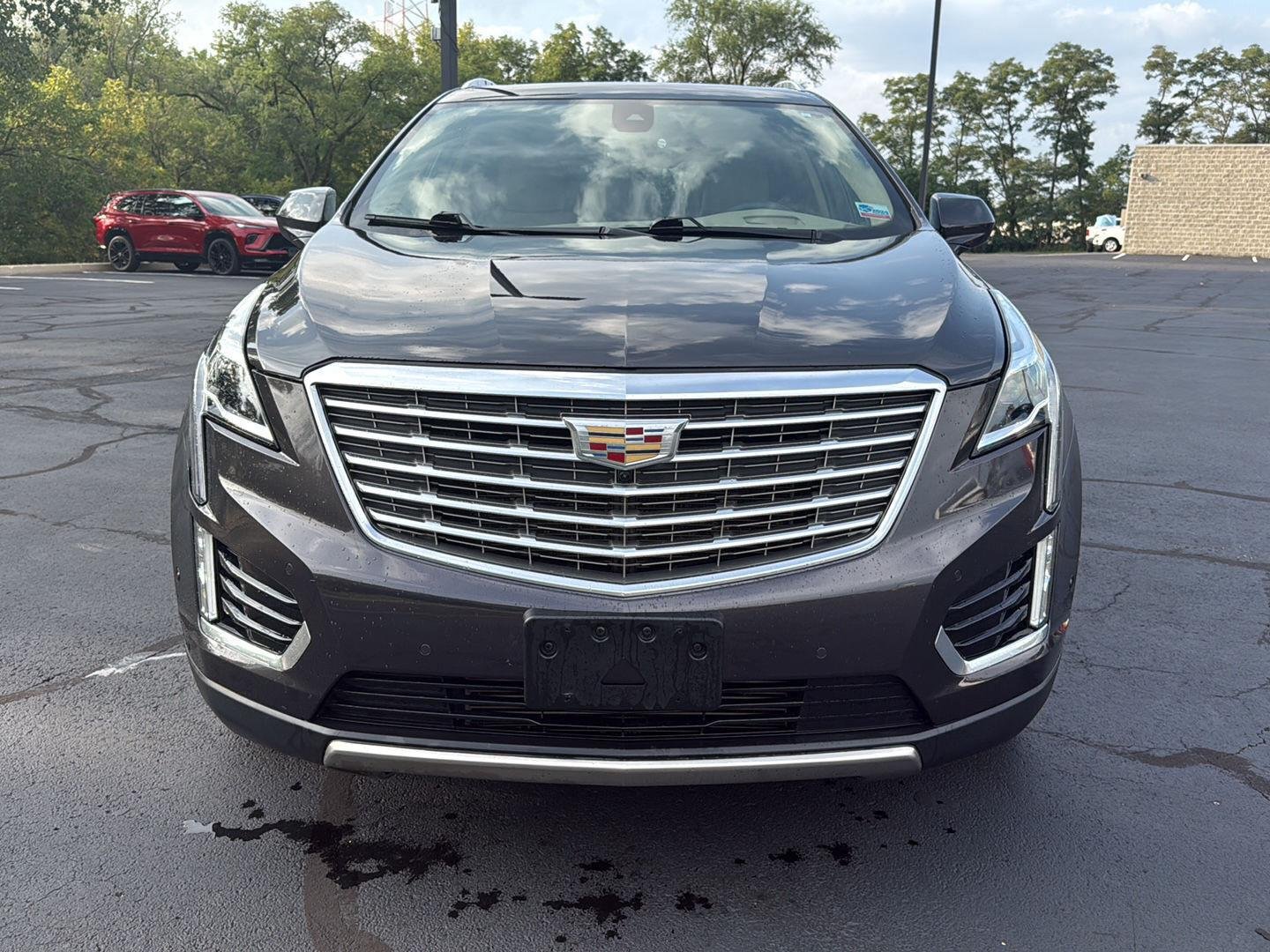 Used 2017 DARK GRANITE METALLIC Cadillac Platinum AWD image 8