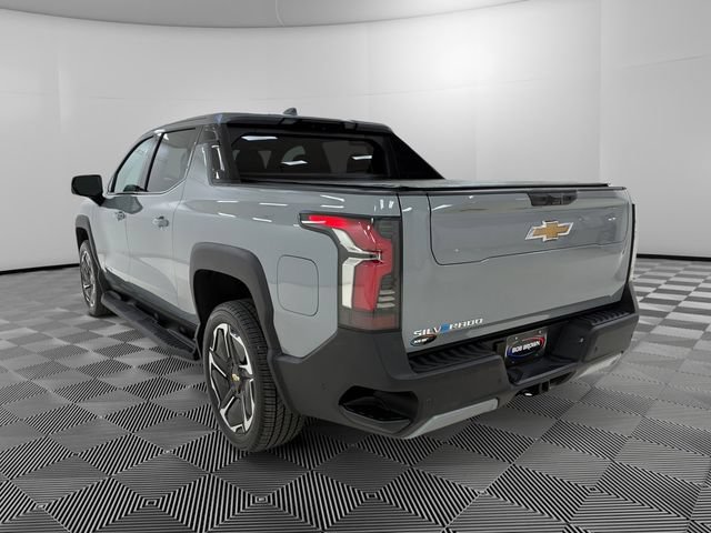Certified Used 2026 Slate Gray Metallic Chevrolet LT - Max Range image 3