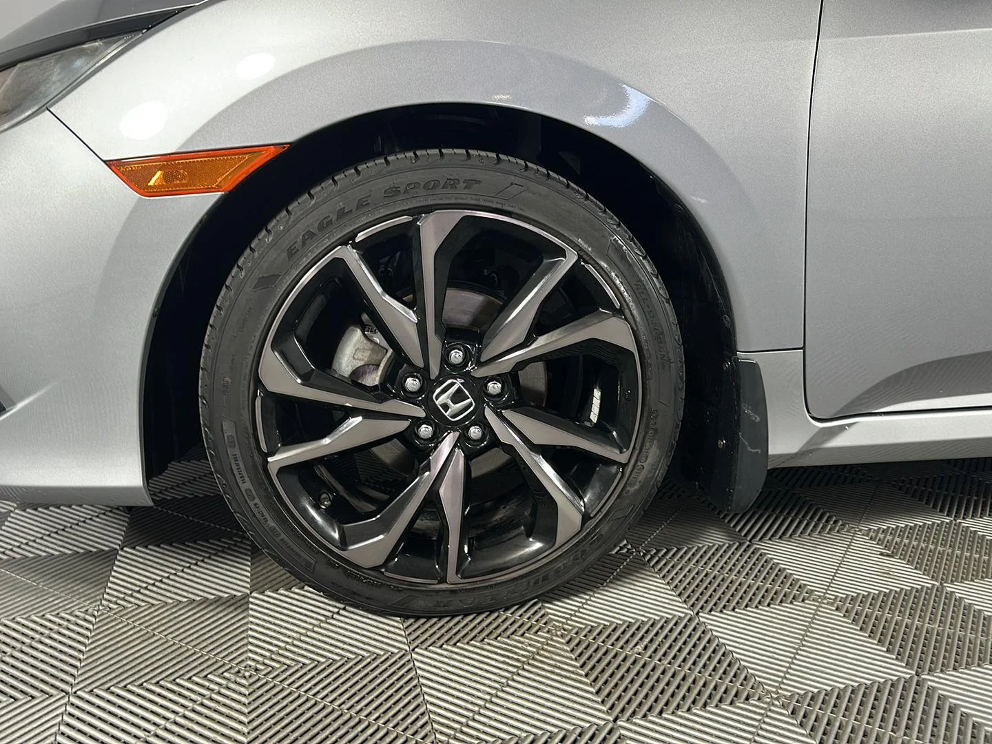 Used 2019 Lunar Silver Metallic Honda Sport image 8