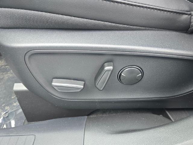 2025 Ford Escape Plug-in hybrid PHEV - Photo 52