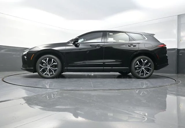 Used 2025 Black Toyota XLE image 33
